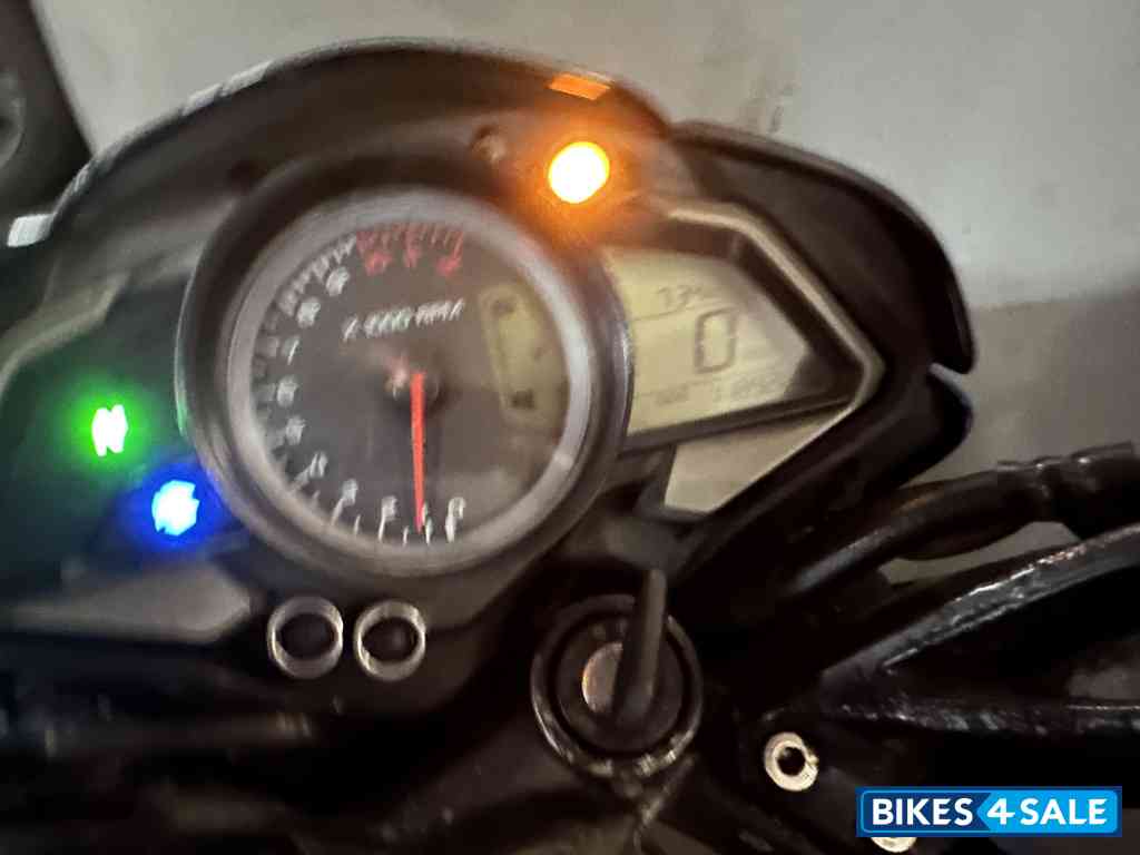 Bajaj Pulsar 200 NS