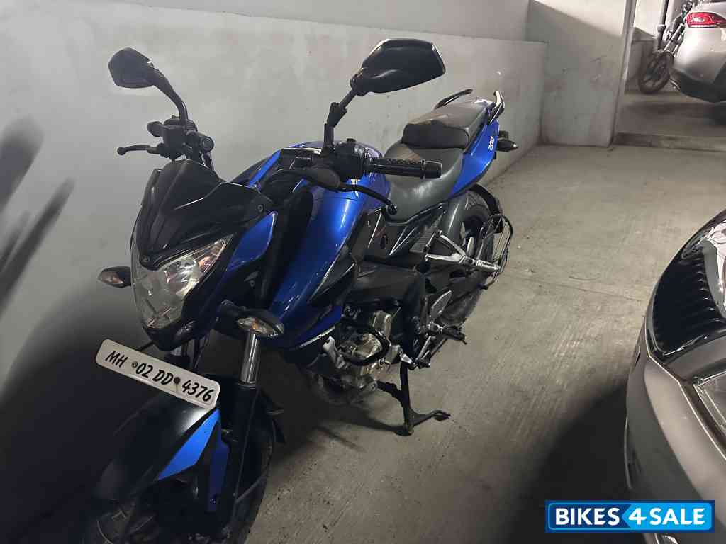 Bajaj Pulsar 200 NS