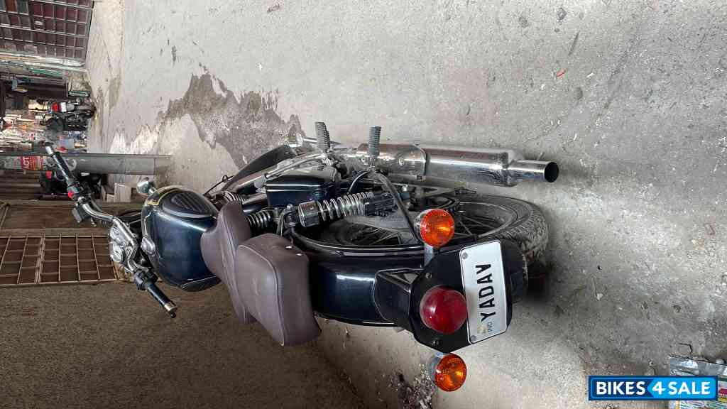 Royal Enfield Classic 350 Royal Enfield Classic 350