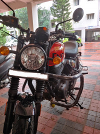 Royal Enfield Hunter 350 Metro