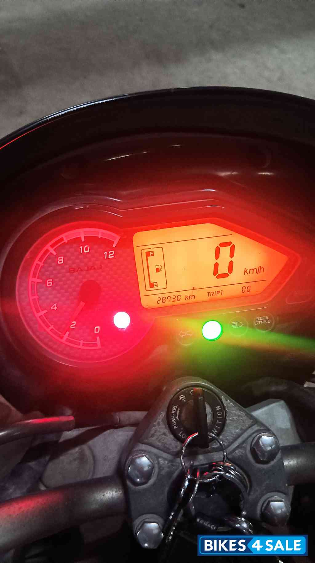 Red Bajaj Pulsar 150