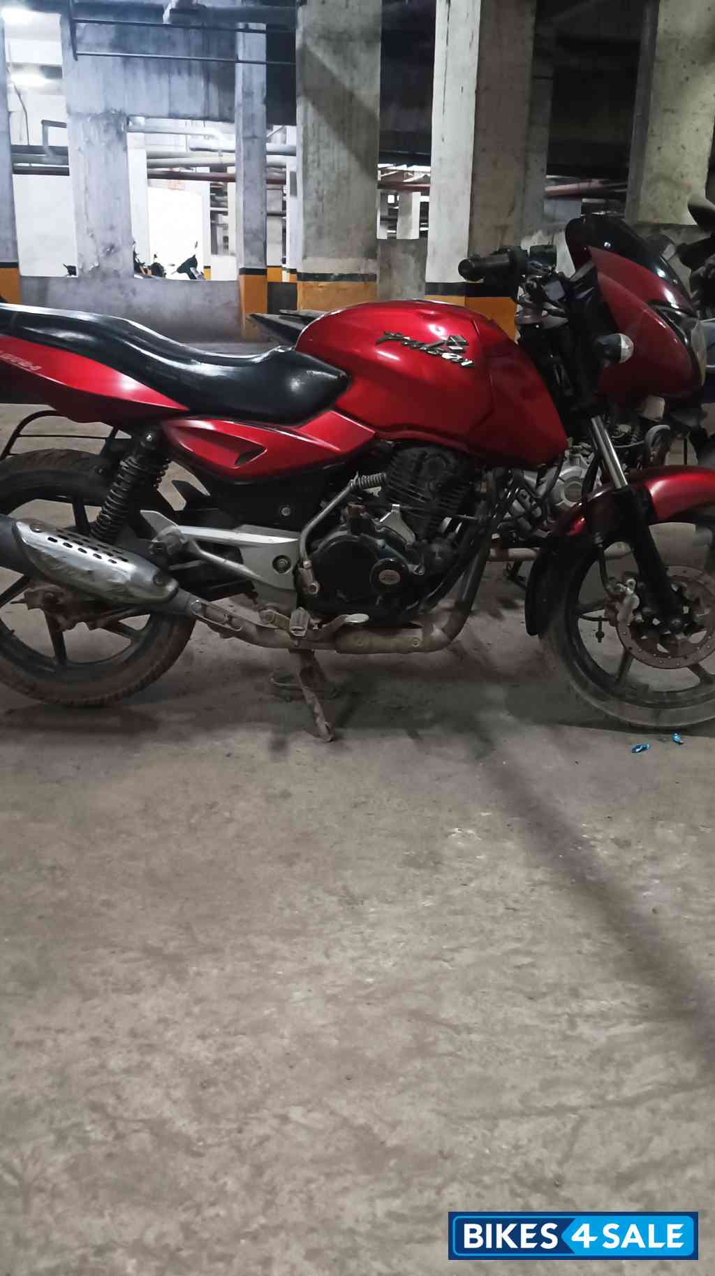 Red Bajaj Pulsar 150