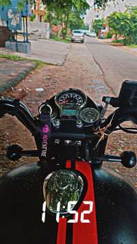 Royal Enfield Classic 350 Dual Channel BS6 2022 Model