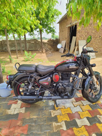 Dark Stealth Black Royal Enfield Classic 350 Dual Channel BS6