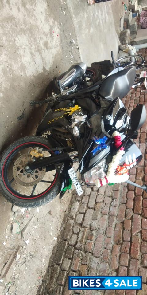 Suzuki Gixxer SF Fi Suzuki Gixxer SF Fi