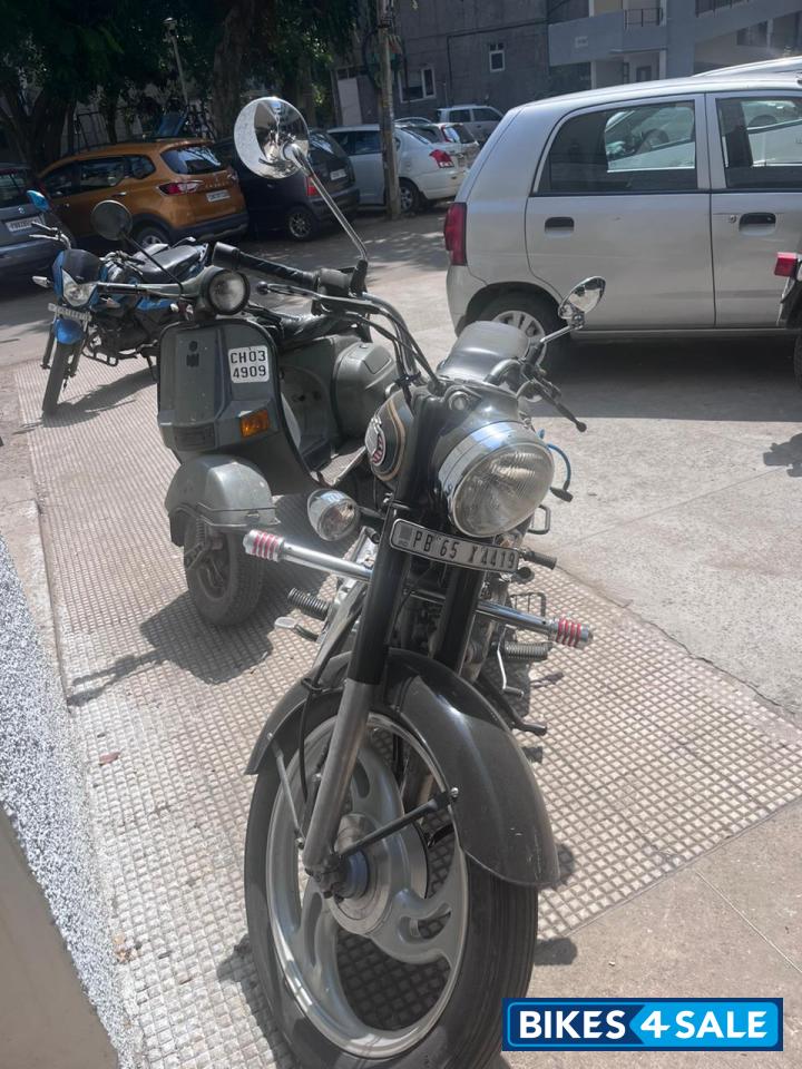 Royal Enfield Bullet 350