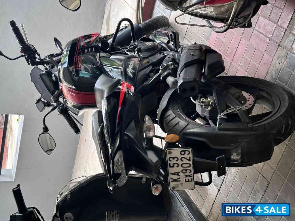 TVS Apache RTR 200 4V