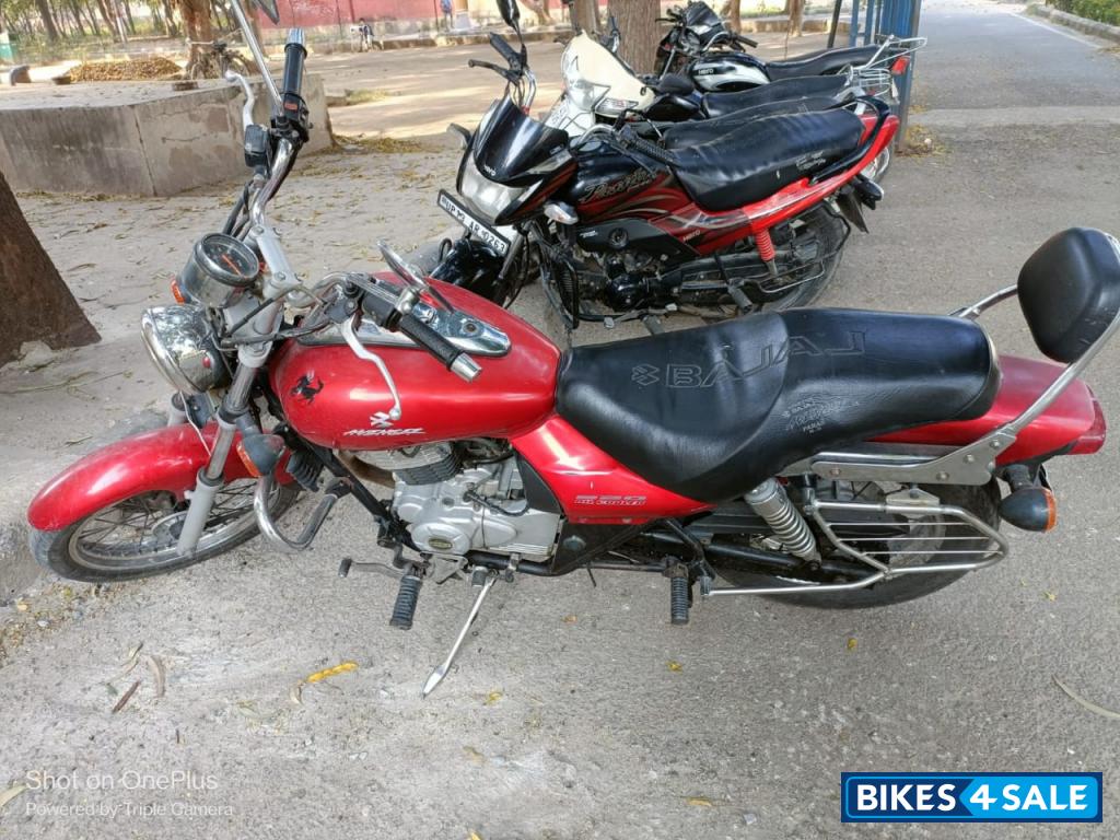 Bajaj Avenger 220 DTS-i