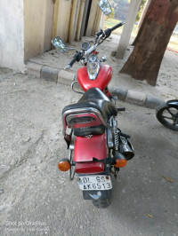 Bajaj Avenger 220 DTS-i