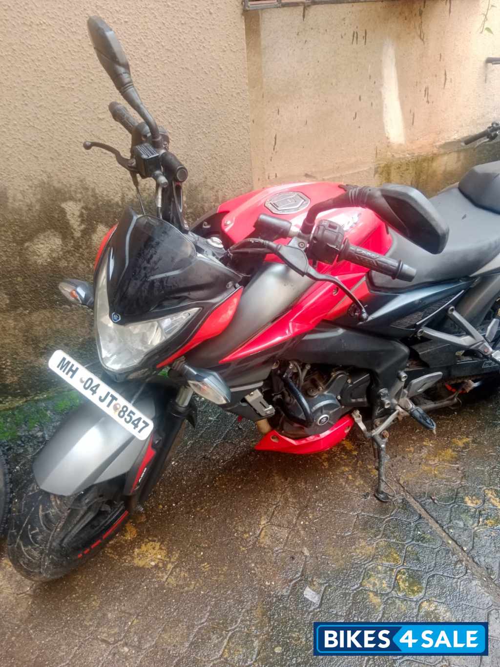 Bajaj Pulsar 200 NS ABS