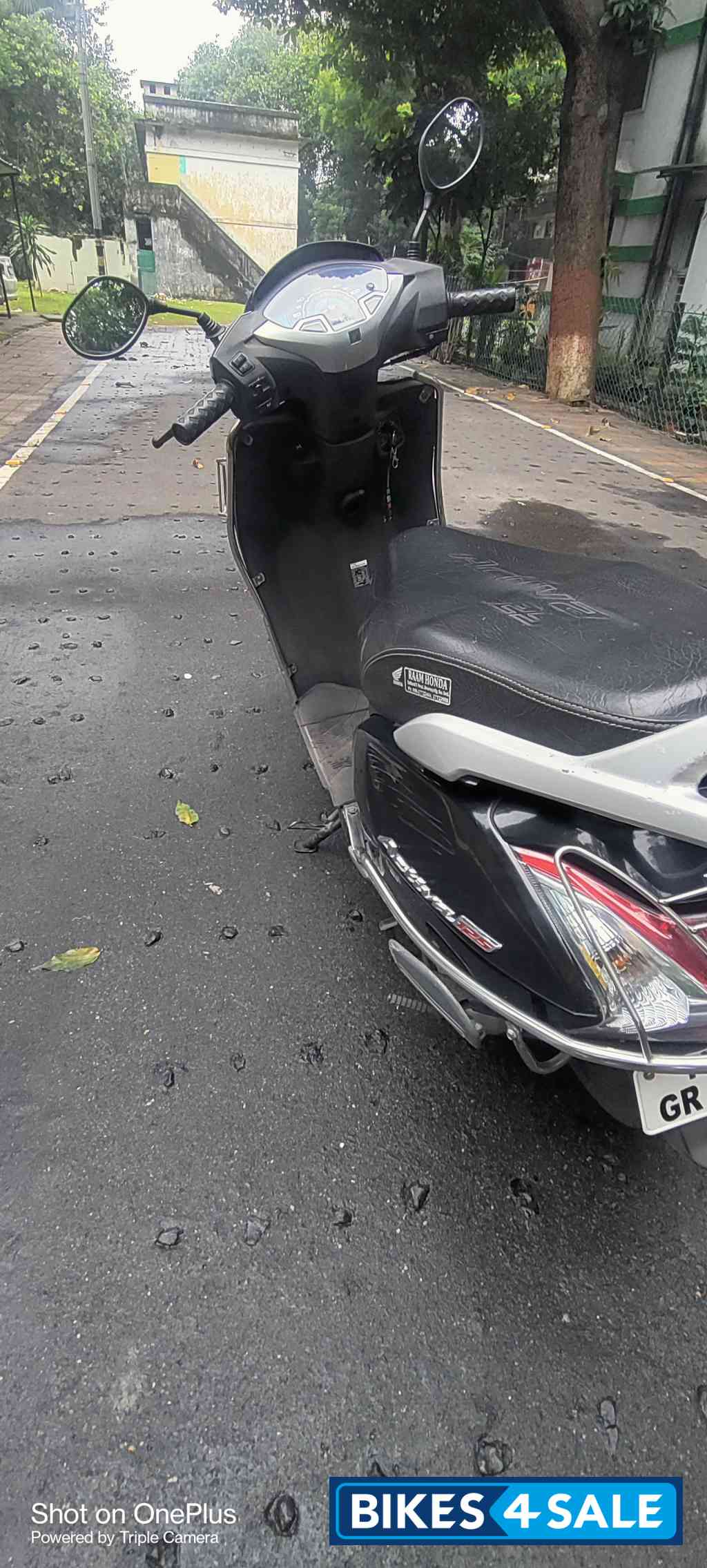 Black Honda Activa 125