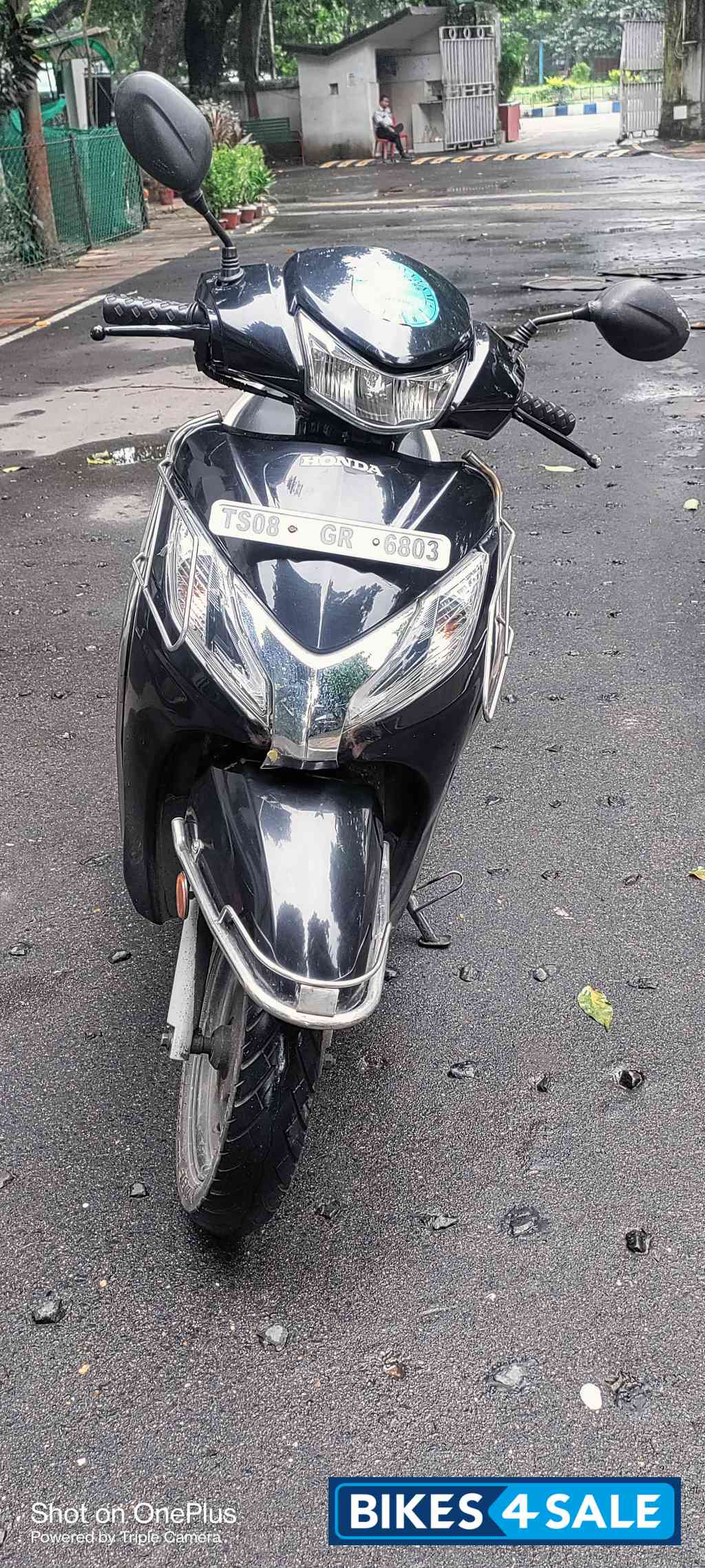 Black Honda Activa 125