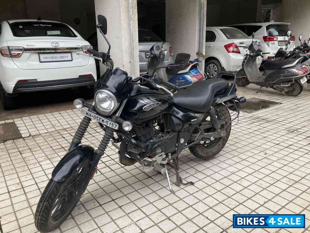 Bajaj Avenger Street 160 BS6