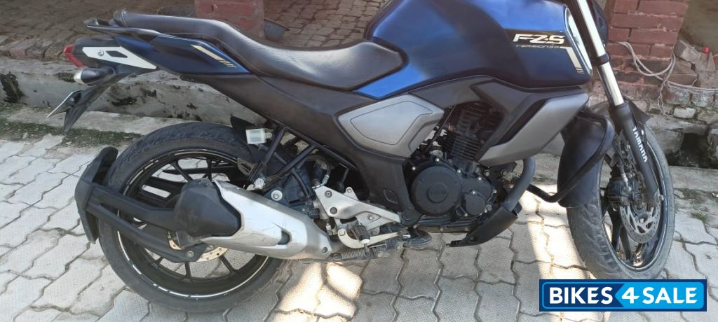 Yamaha FZ-S