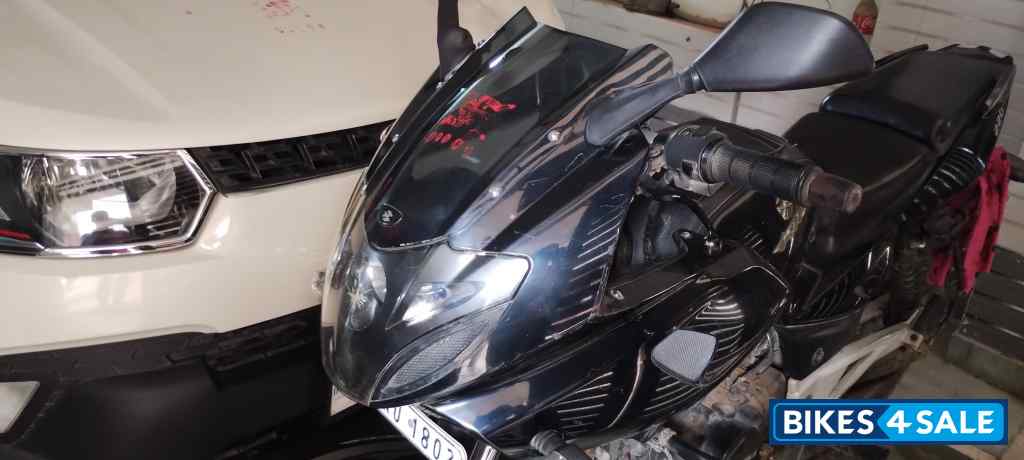 Bajaj Pulsar 220F