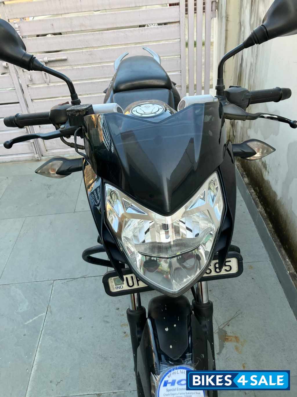 Black Bajaj  Pulsar 135