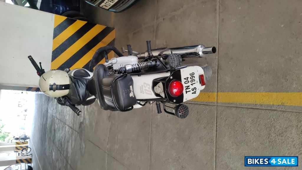White Royal Enfield Bullet Standard 350