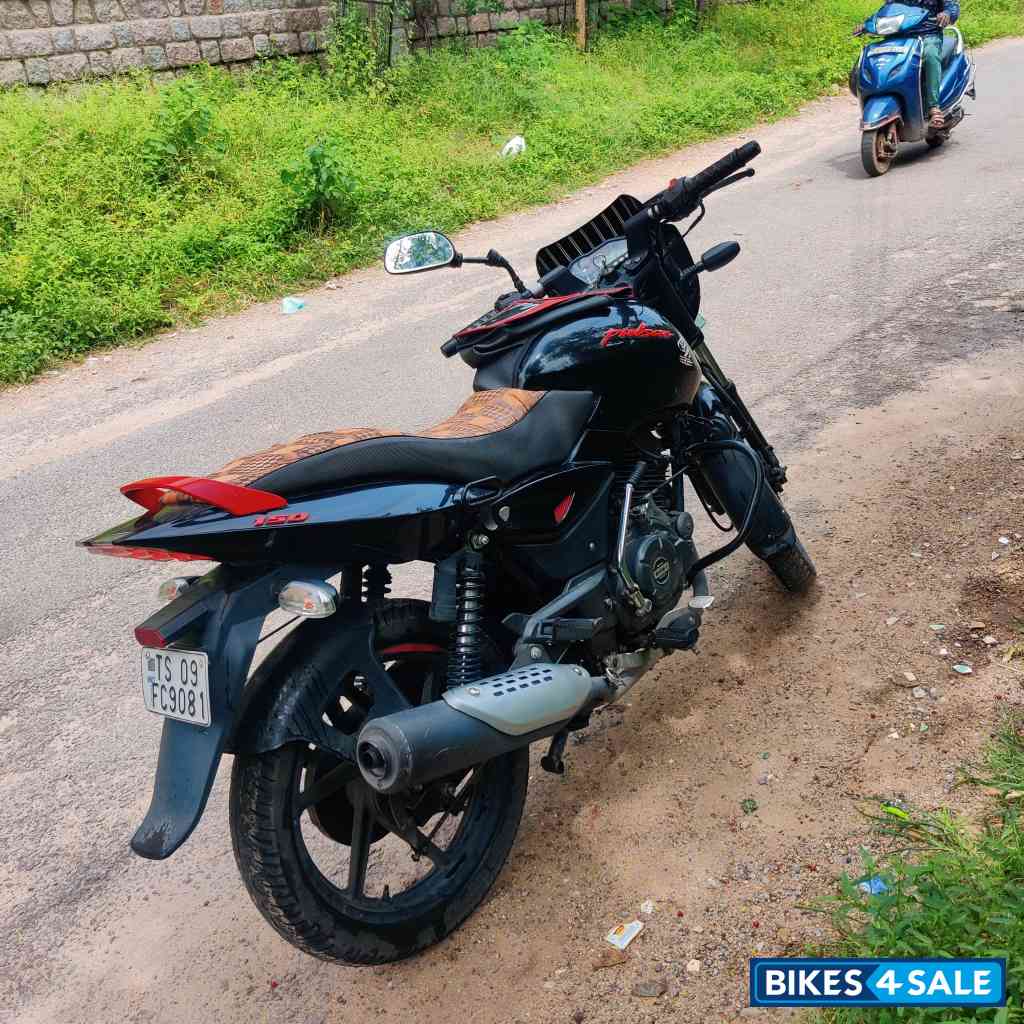 Bajaj Pulsar 150 BS6