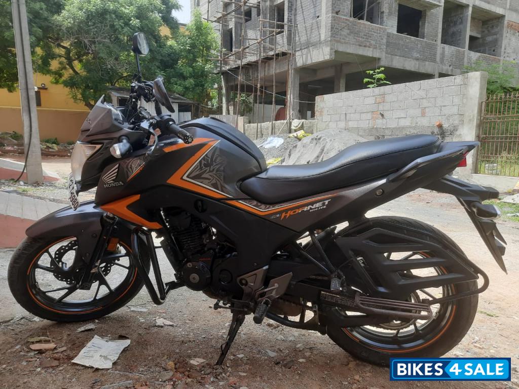 Honda CB Hornet 160R ABS