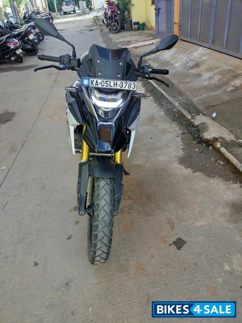 Tripled Black BMW G 310 GS BS6