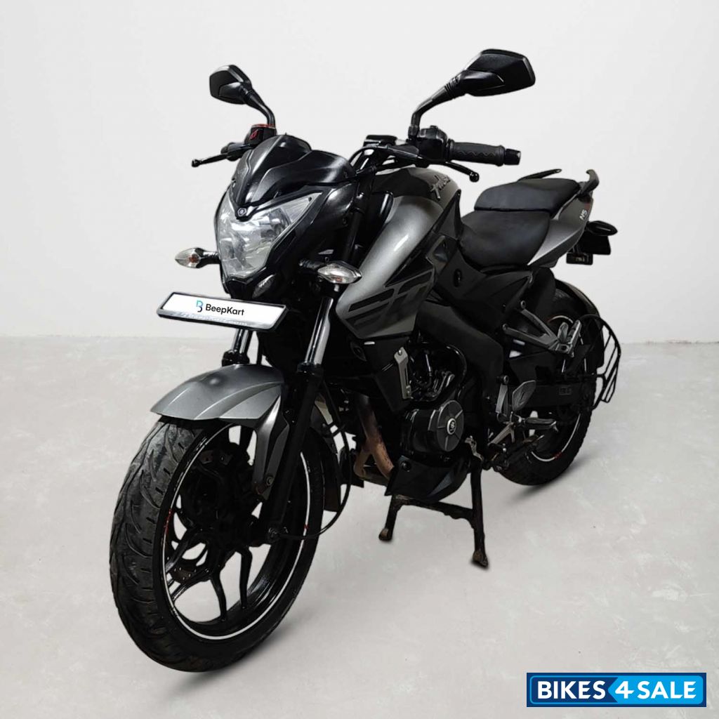 Bajaj Pulsar NS200