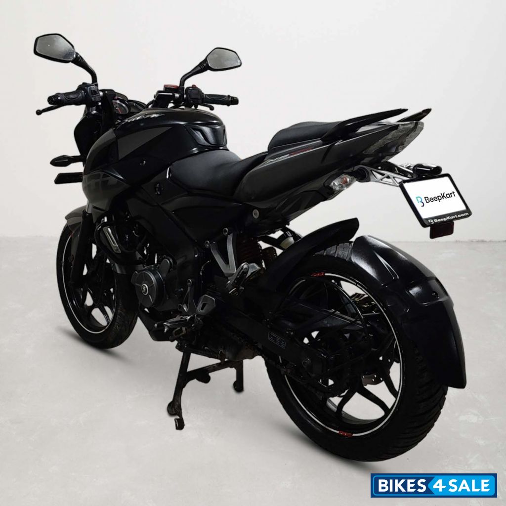 Bajaj Pulsar NS200
