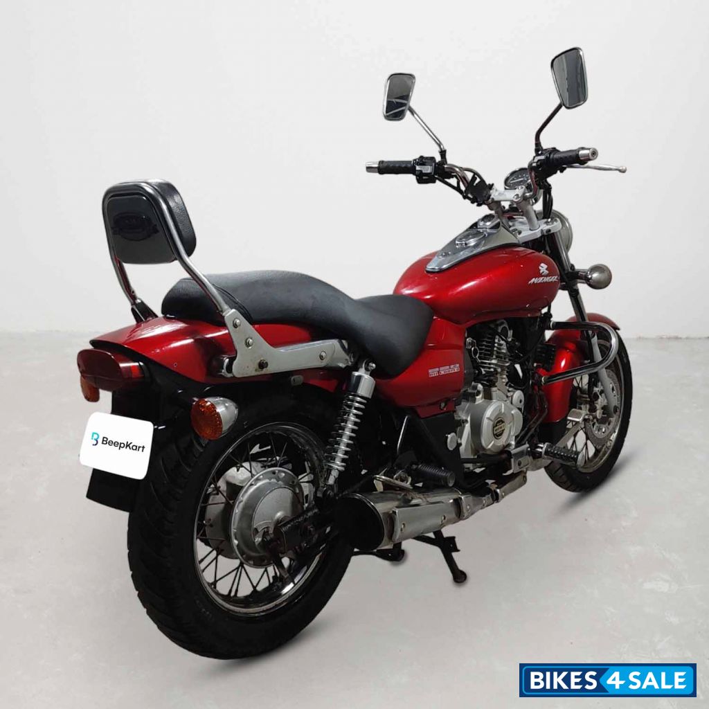 Bajaj Avenger 180 DTS-i