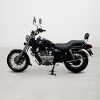 Bajaj Avenger 180 DTS-i