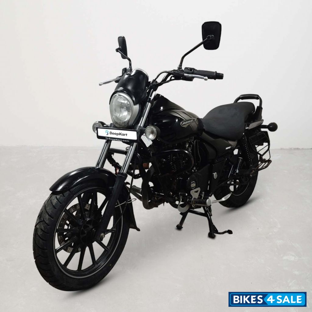 Bajaj Avenger 180 DTS-i Bajaj Avenger 180 DTS-i