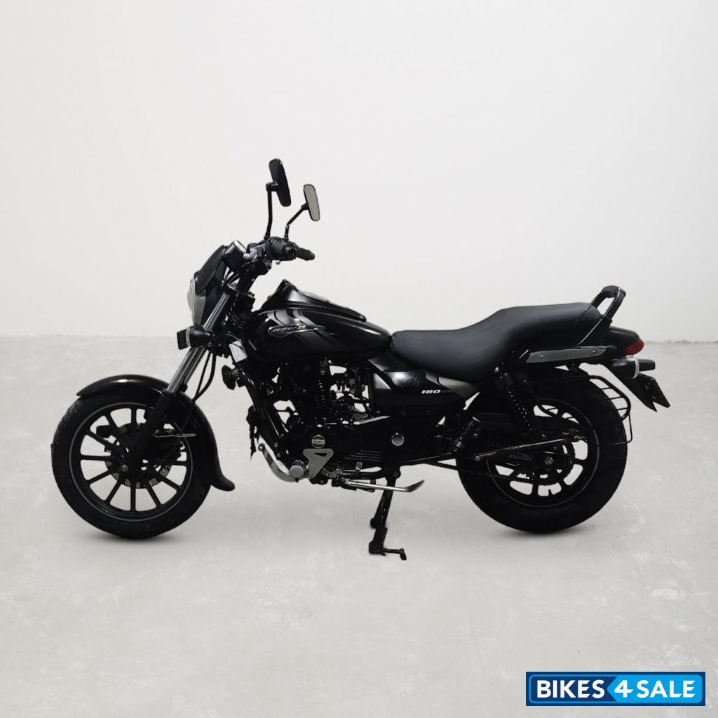 Bajaj Avenger 180 DTS-i Bajaj Avenger 180 DTS-i
