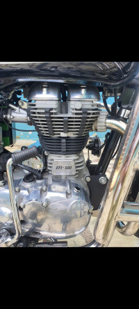 Black Royal Enfield Bullet Standard 500