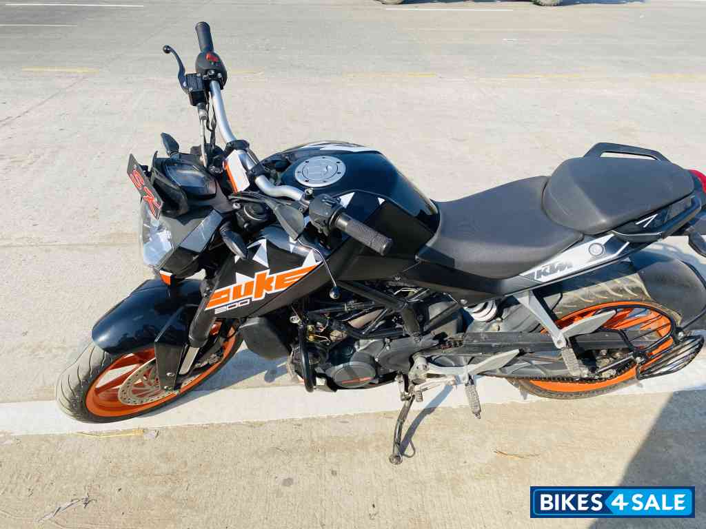 KTM Duke 200