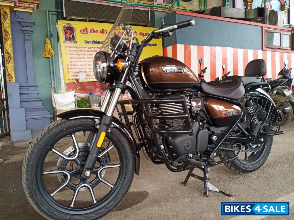 Royal Enfield Meteor 350 Supernova