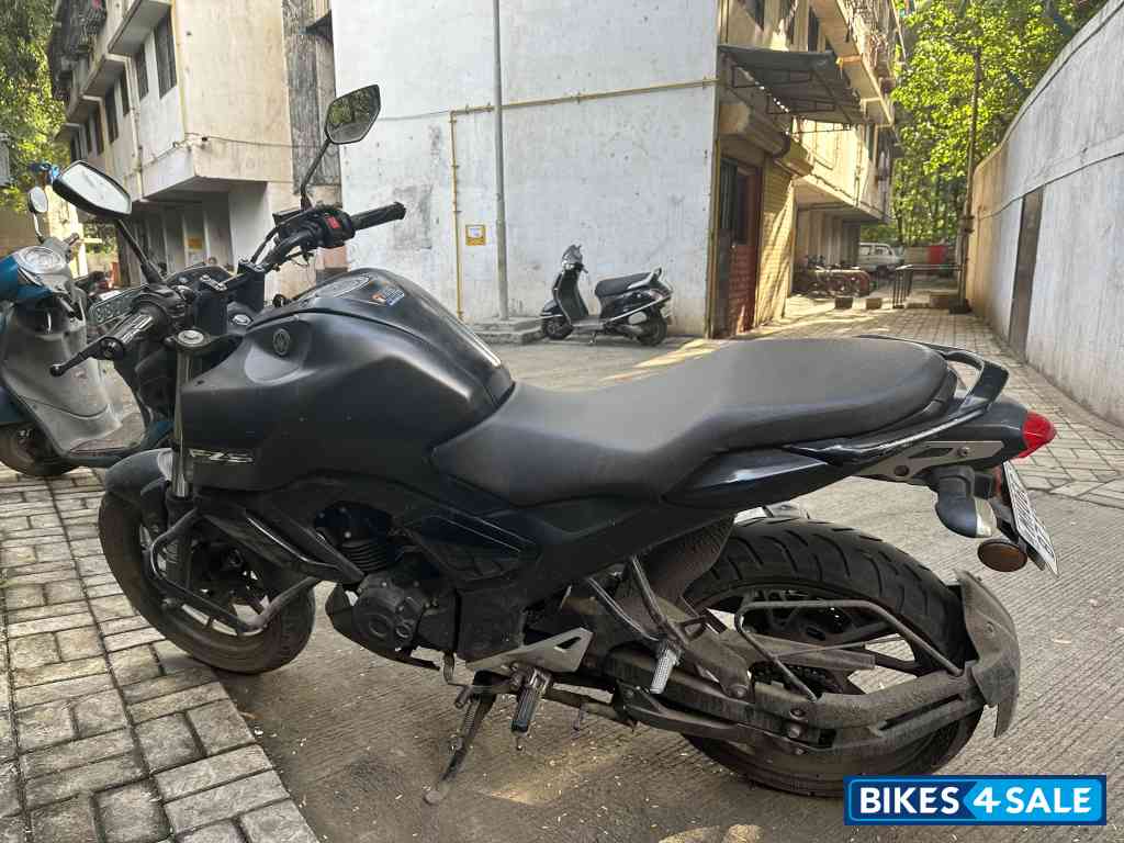 Matt Black Yamaha FZ-S FI V3