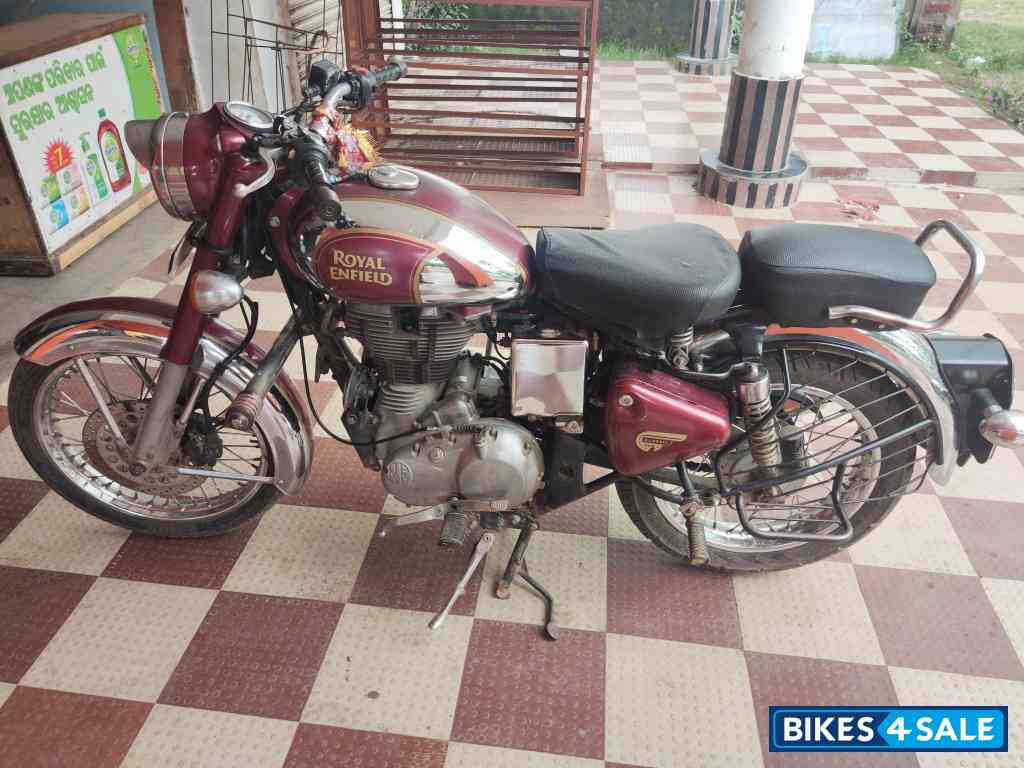 Royal Enfield Classic 500