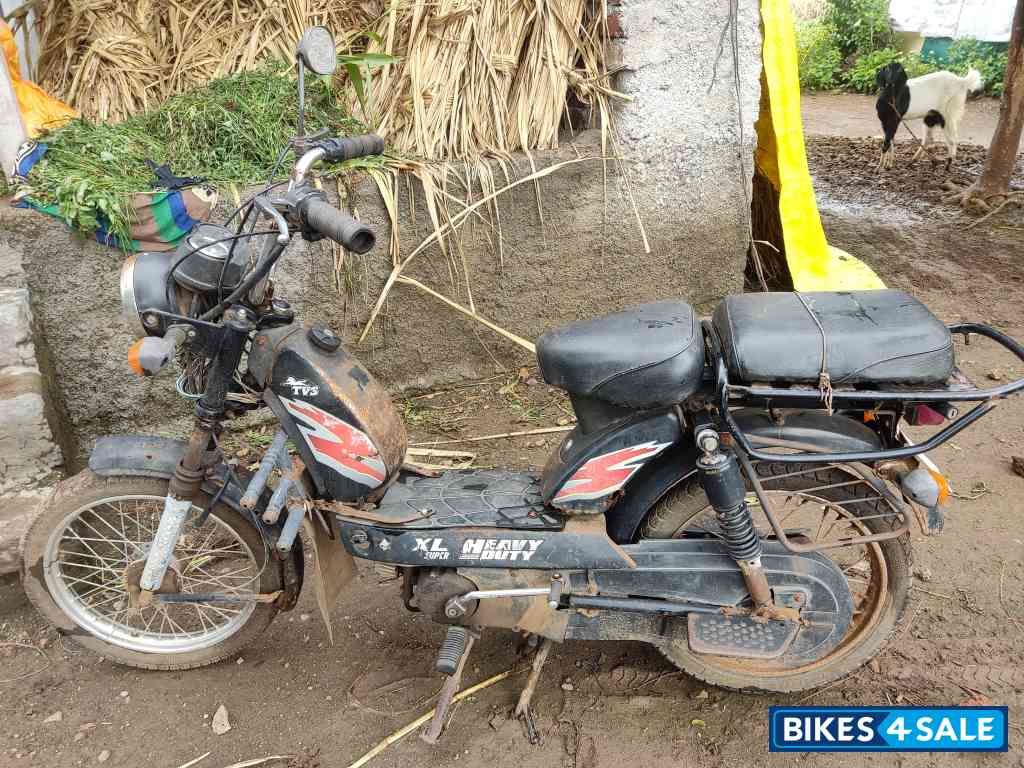 Black TVS XL Super Heavy Duty