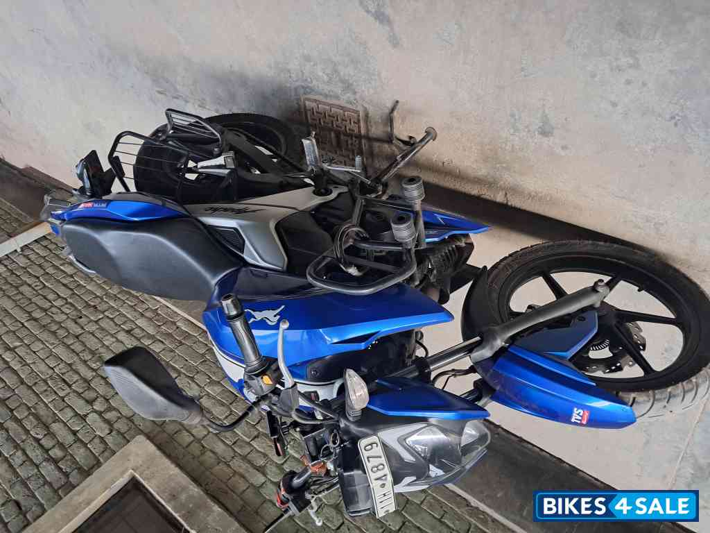 Met Blue TVS Apache RTR 160 4V