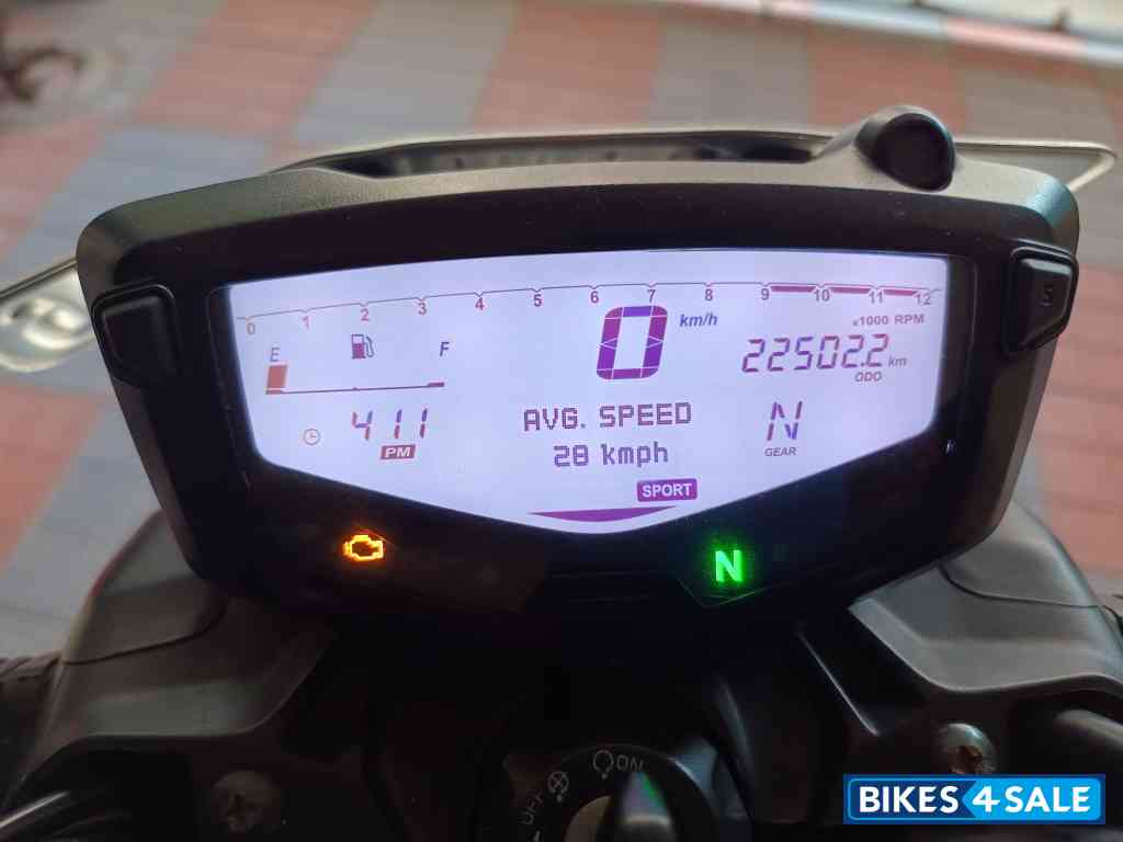 TVS Apache RTR 200 Fi 4V Race Edition 2.0