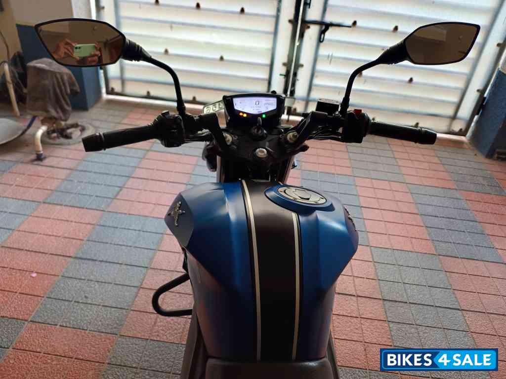 TVS Apache RTR 200 Fi 4V Race Edition 2.0