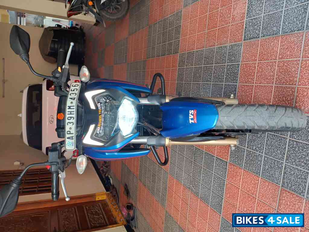 TVS Apache RTR 200 Fi 4V Race Edition 2.0
