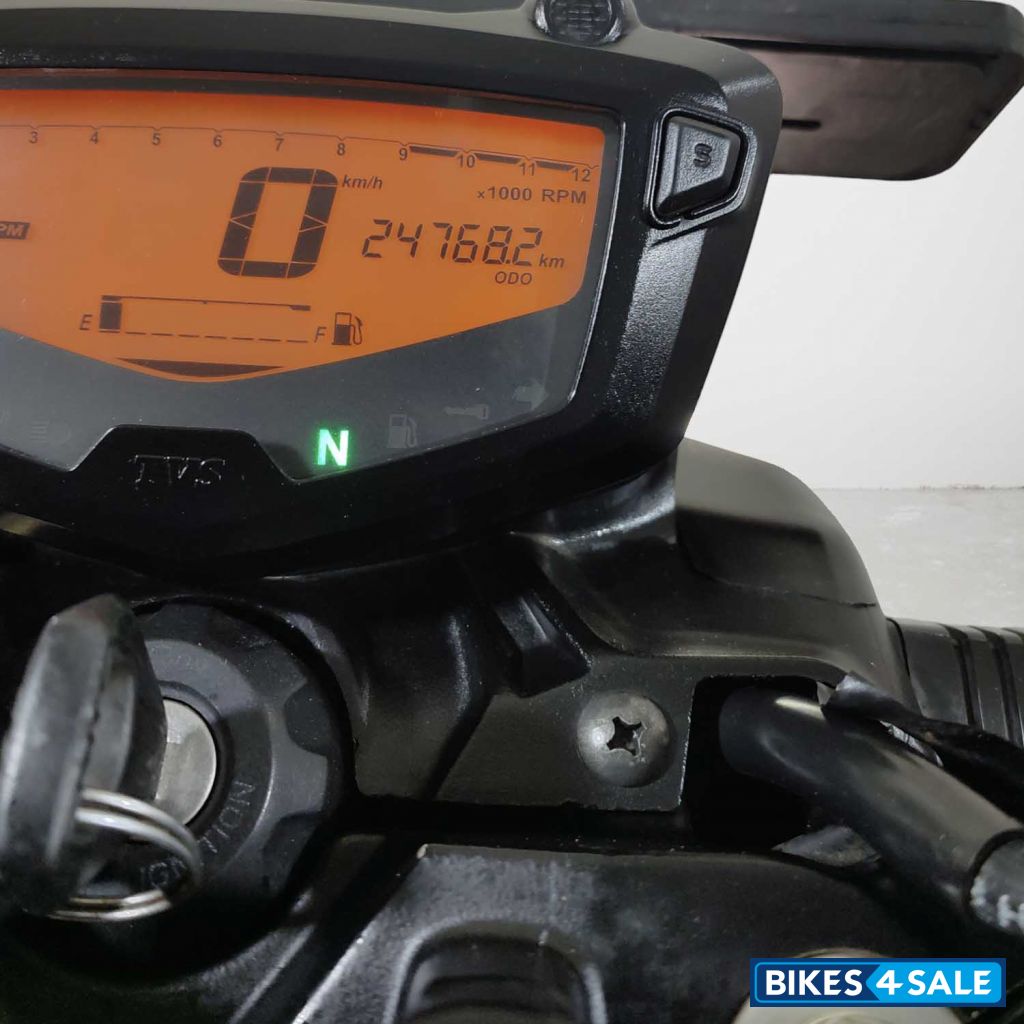 TVS Apache RTR 160 4V