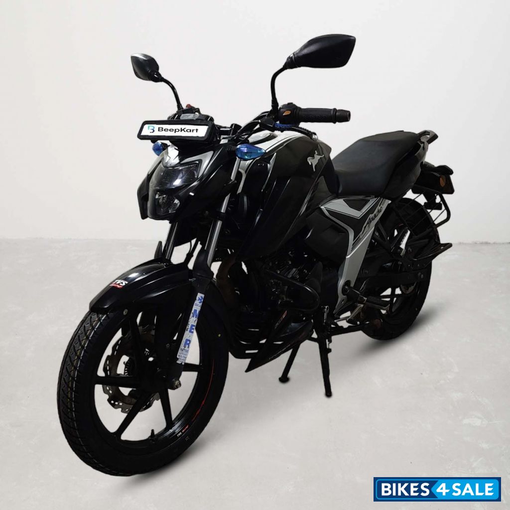 TVS Apache RTR 160 4V