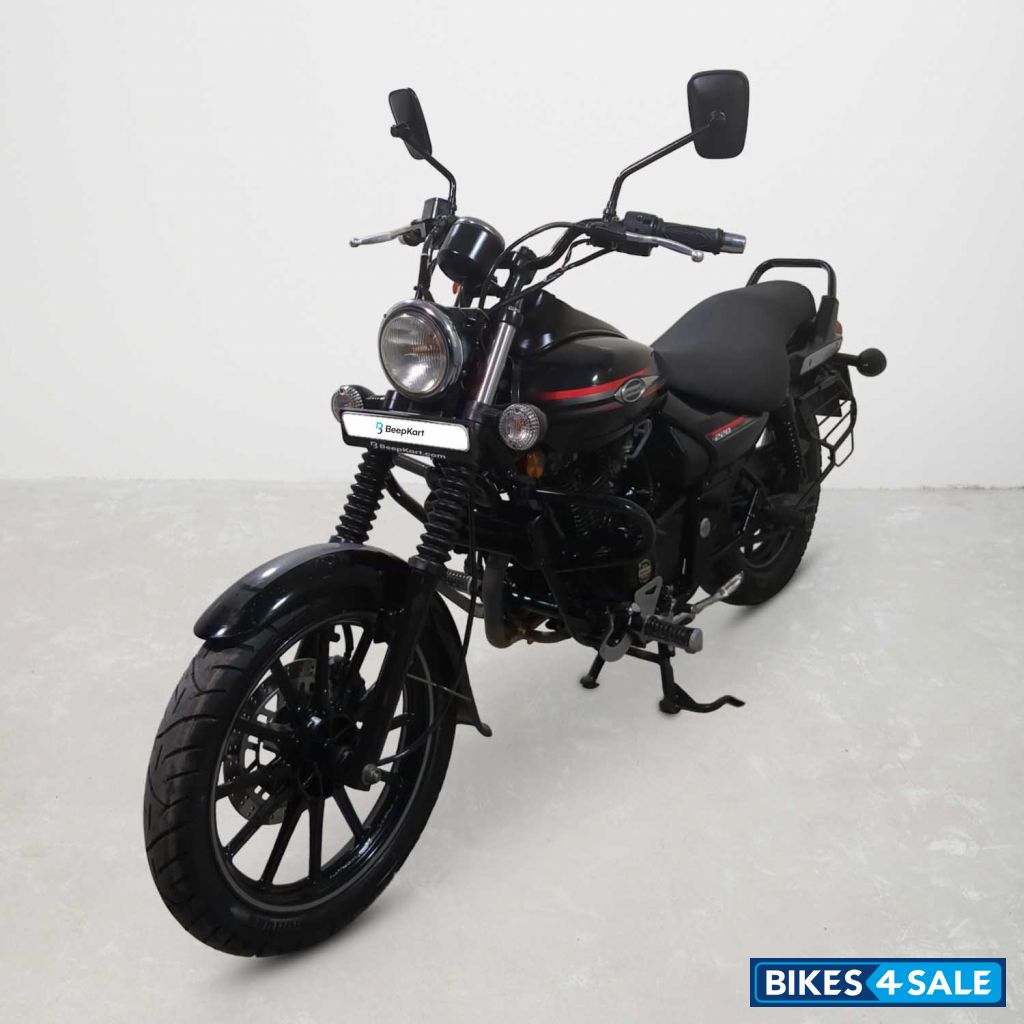 Bajaj Avenger 180 DTS-i