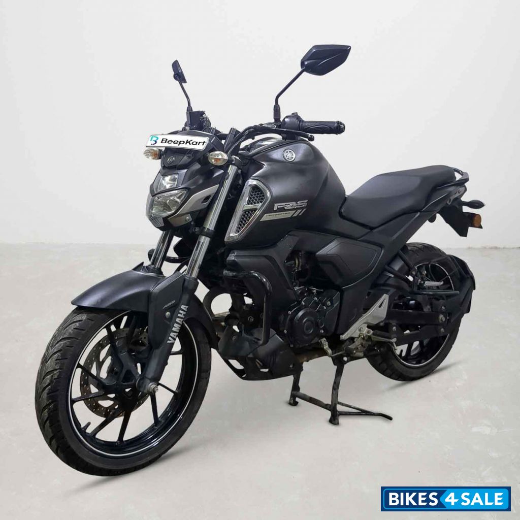 Yamaha FZ-S