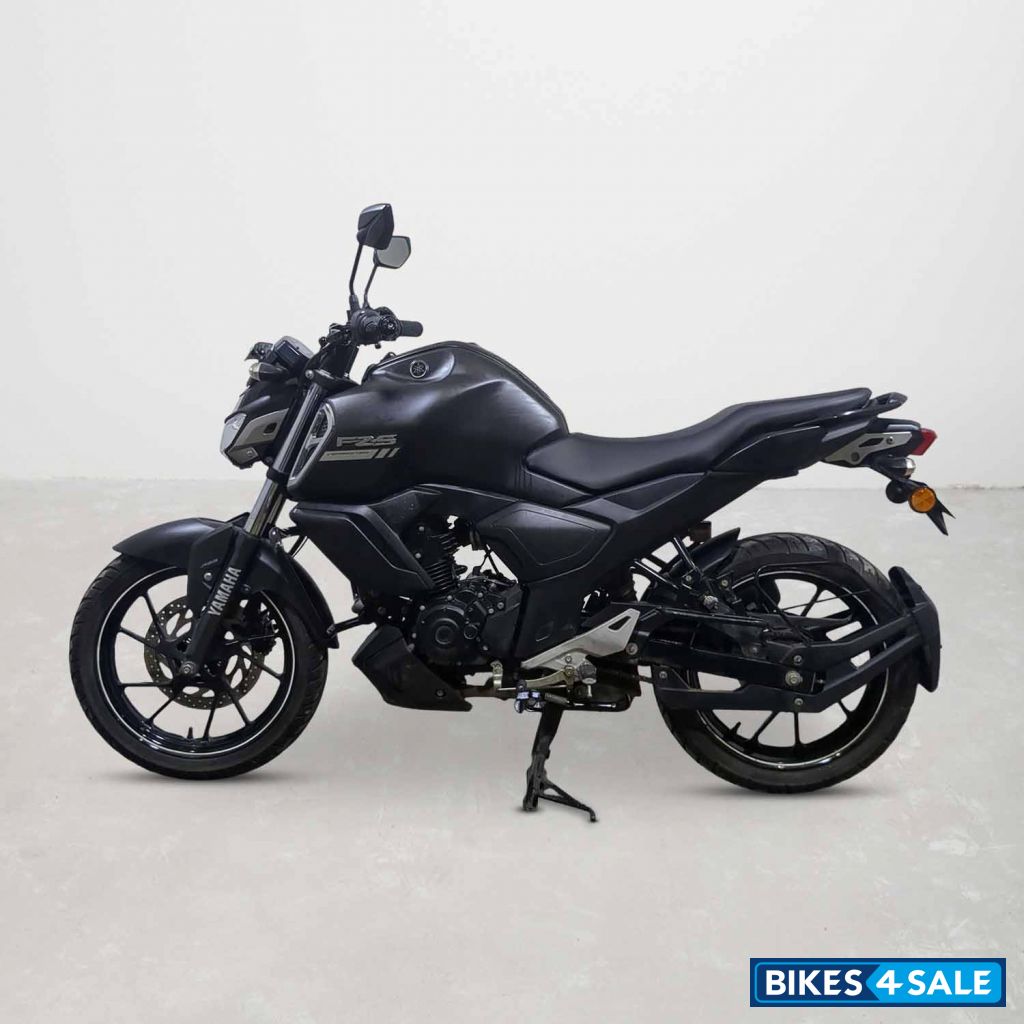 Yamaha FZ-S