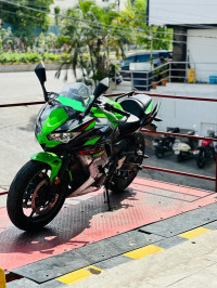 Lemon Green Kawasaki Z650 BS6 2021