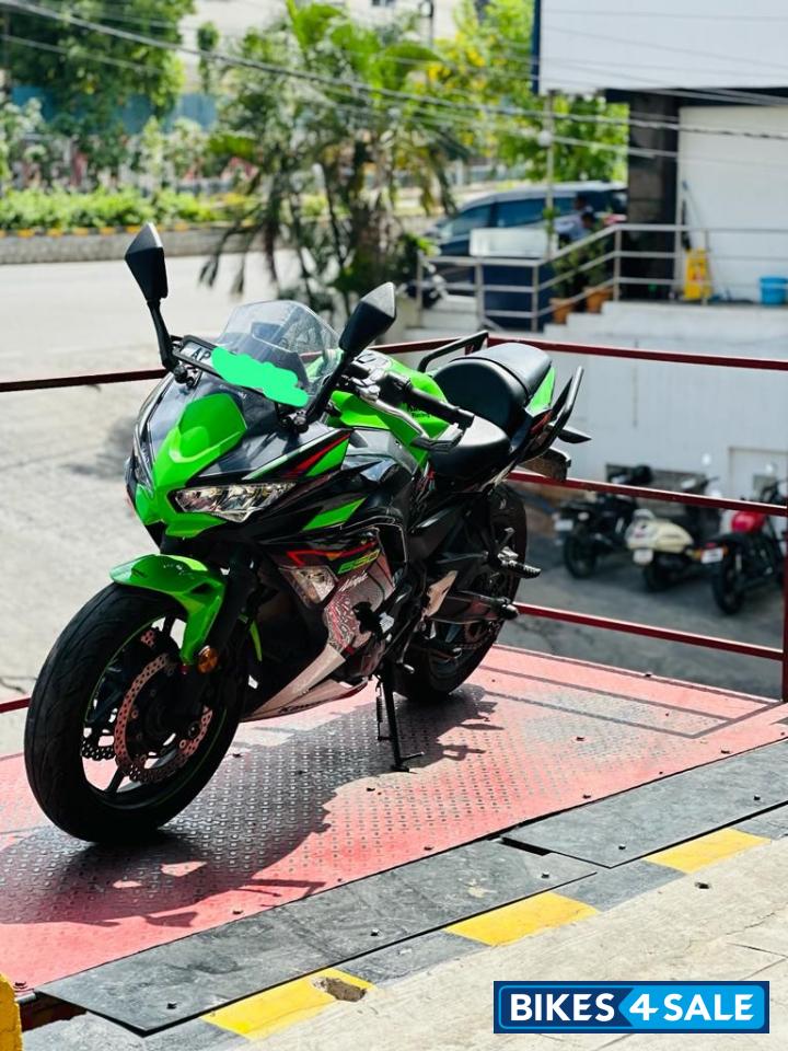 Lemon Green Kawasaki Z650 BS6 2021 Lemon Green Kawasaki Z650 BS6 2021