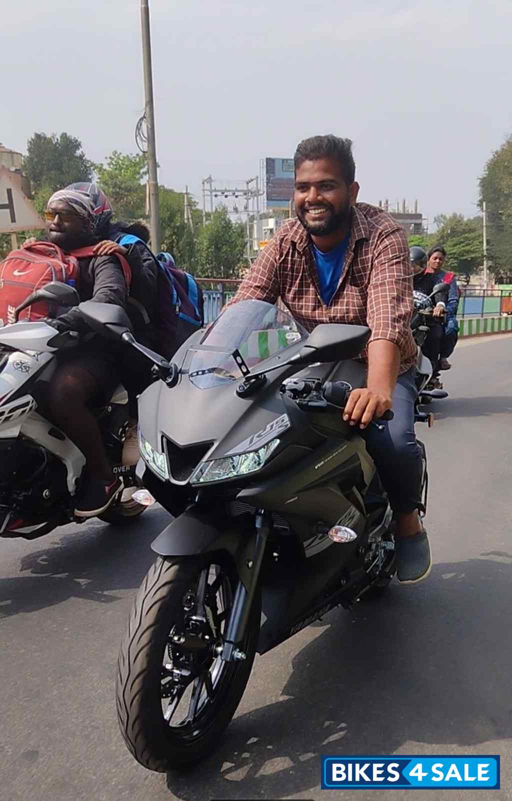 Matte Black Yamaha YZF R15 V3