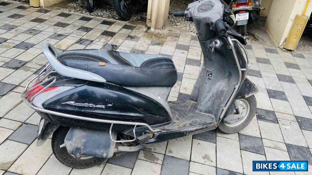 Black Honda Activa 3G