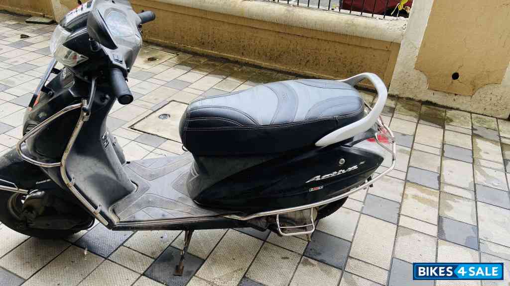 Black Honda Activa 3G